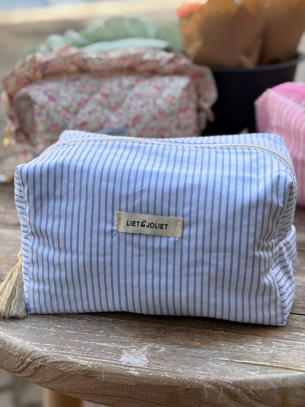 TROUSSE DE TOILETTE
