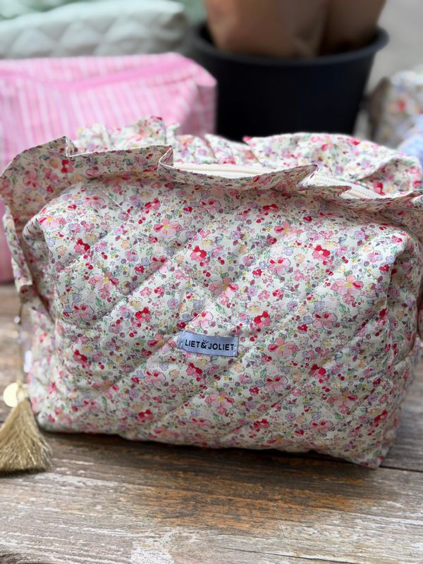TROUSSE DE TOILETTE
