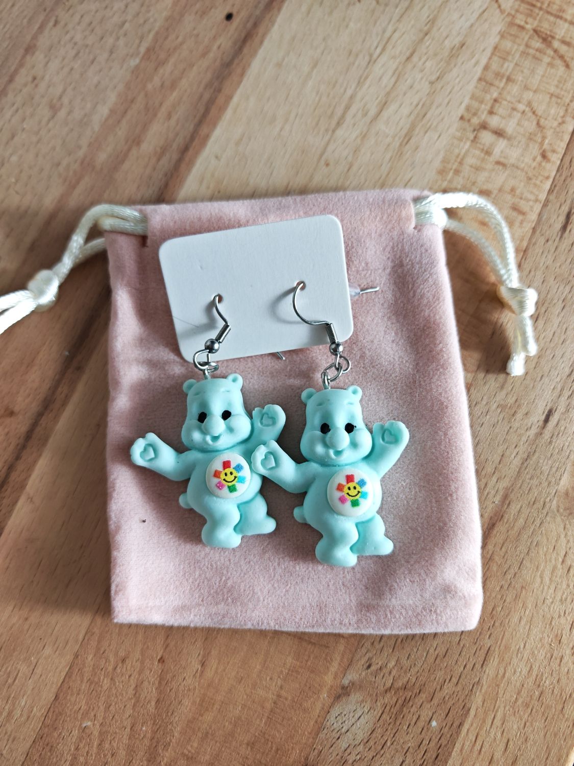 Boucles d'oreilles Bisounours 🌈