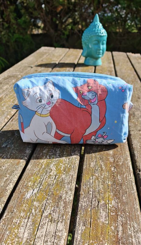 Trousse maquillage fluffy