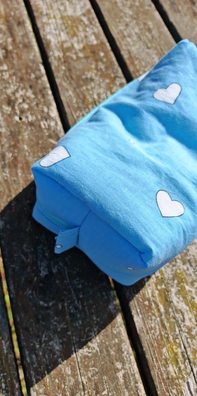 Trousse maquillage fluffy