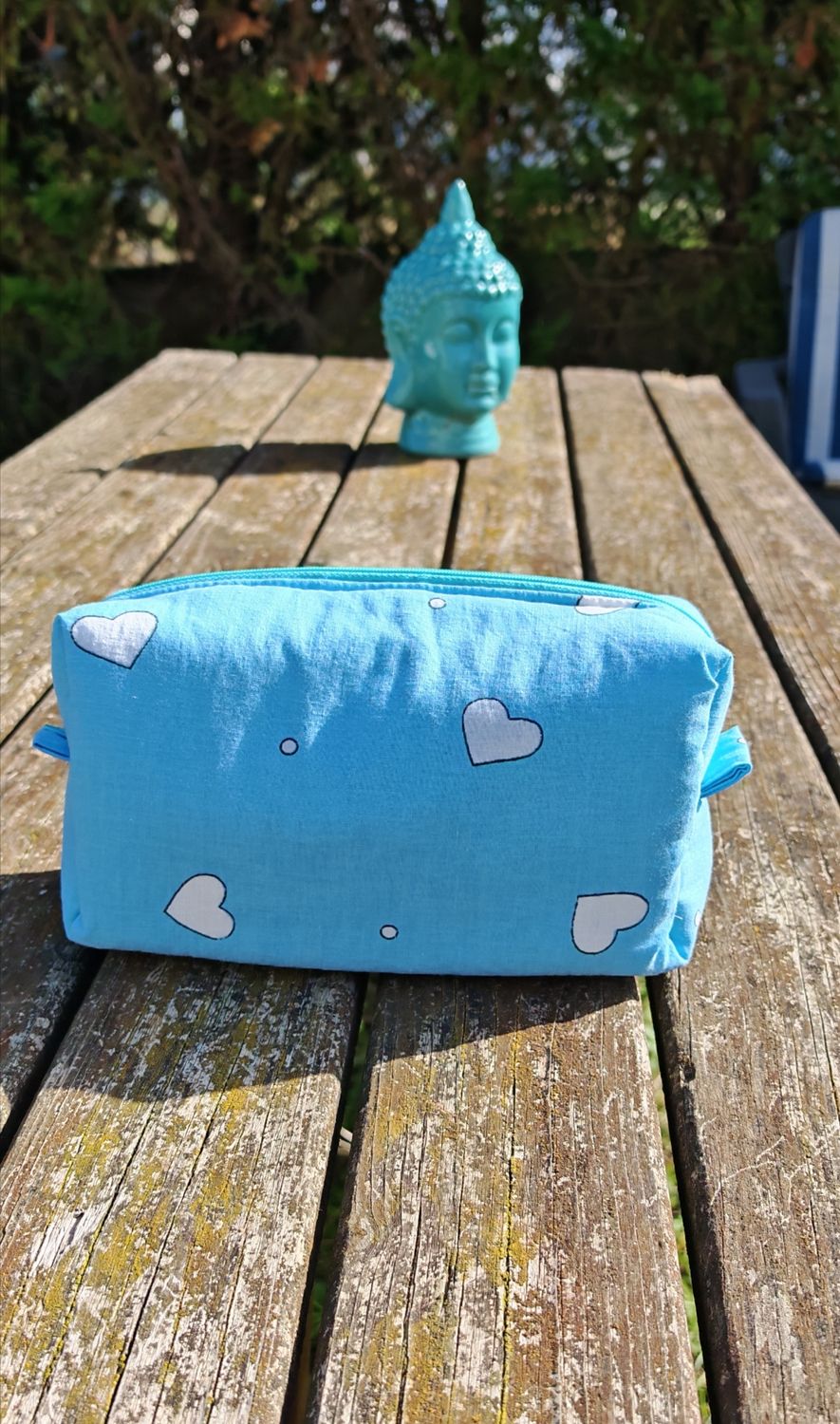 Trousse maquillage fluffy