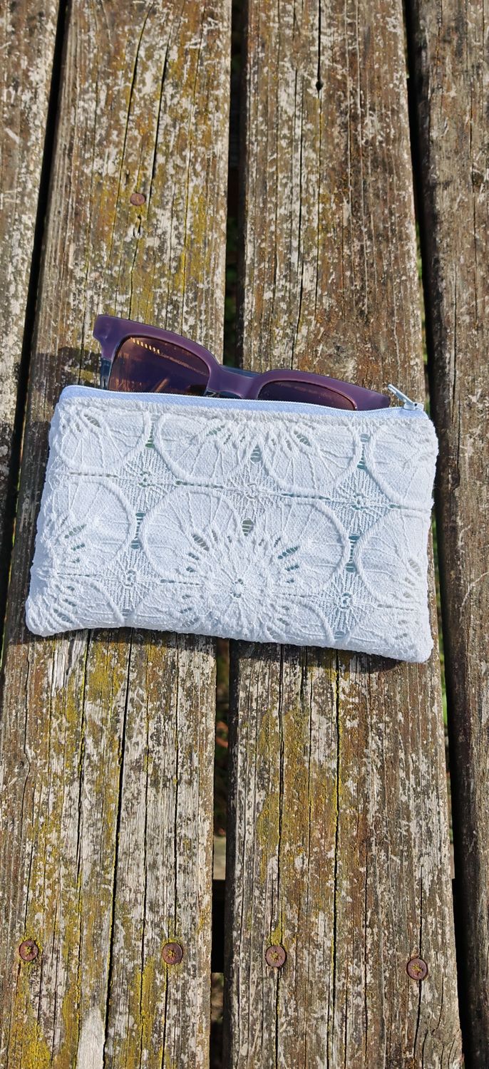 Trousse à lunettes fluffy 