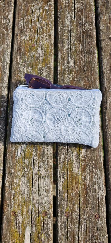 Trousse à lunettes fluffy 