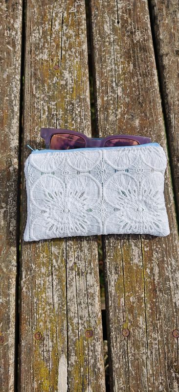 Trousse à lunettes fluffy 
