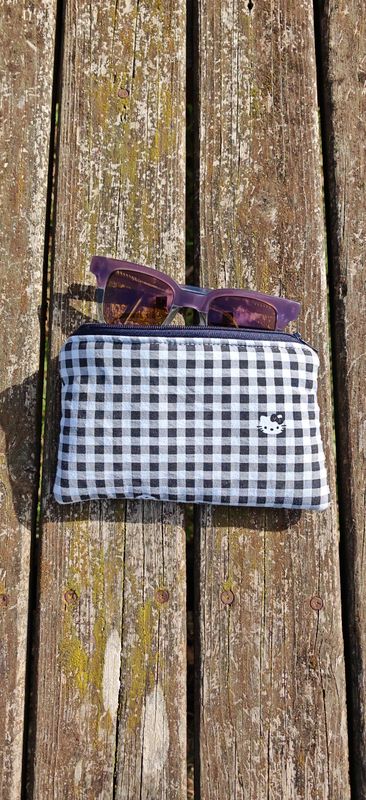 Trousse à lunettes fluffy 