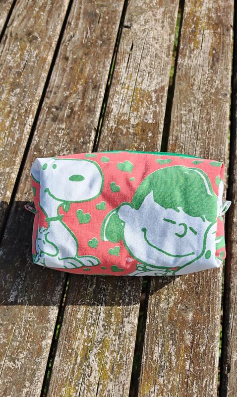 Trousse maquillage fluffy