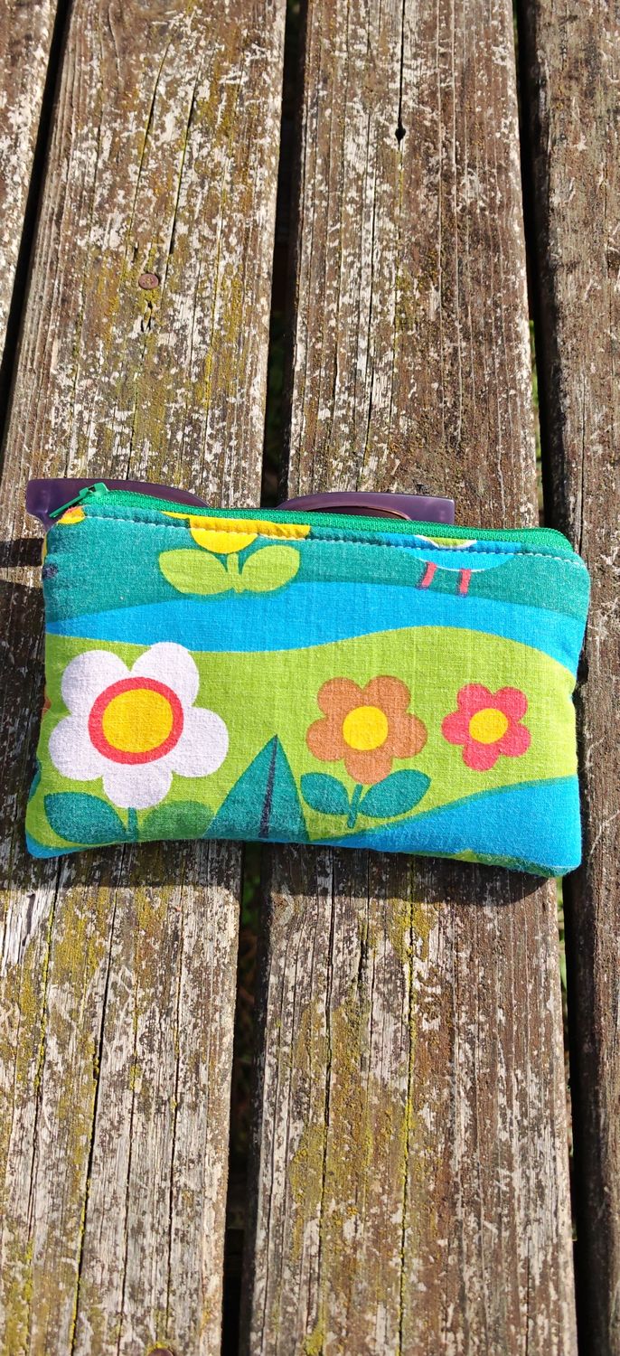 Trousse à lunettes fluffy 