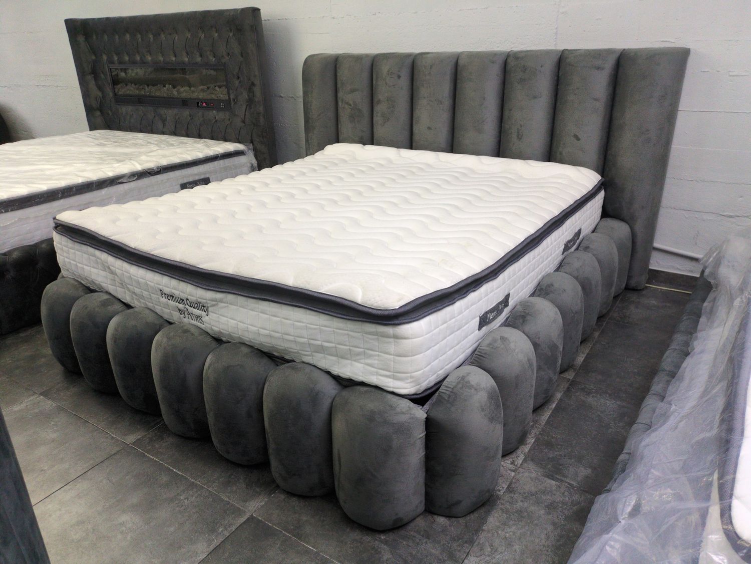 Design Bett &quot;Bubble&quot; Grau Bettkasten Stauraum Schlafzimmer