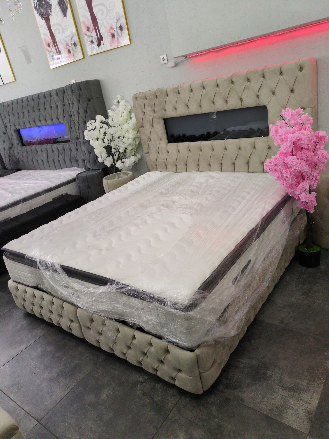 Chesterfield Bett &quot;Karlo&quot; Grau Beige Farbauswahl
