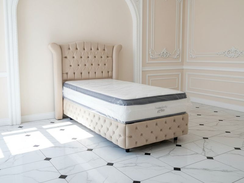 Chesterfield Einzelbett &quot;Finn&quot; 100x200 cm Farbauswahl + Matratze + Stauraum