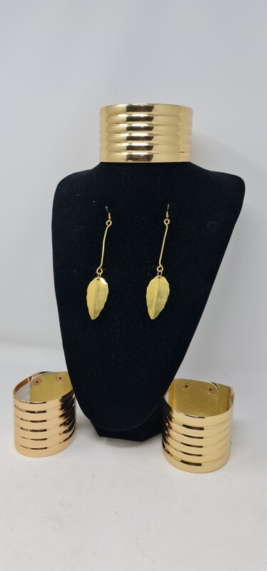 Elegant Necklace Set