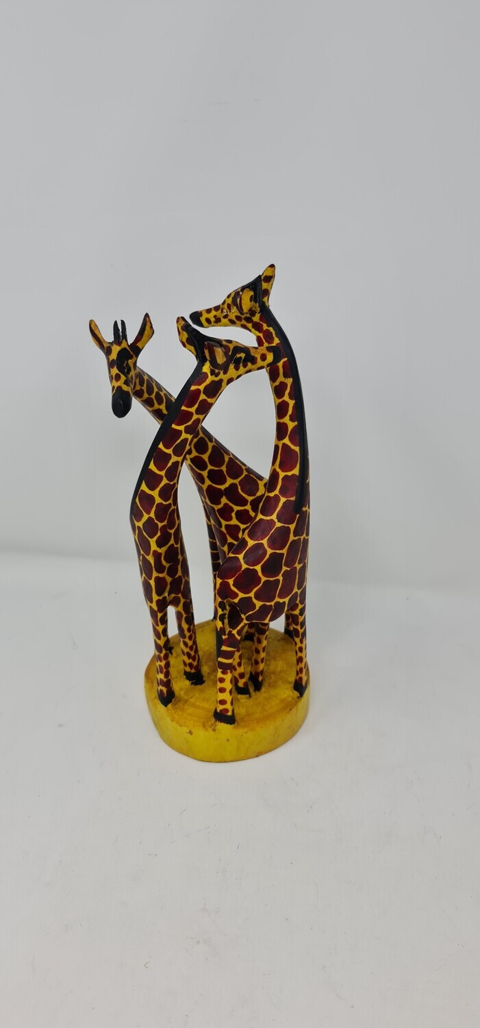 Handcrafted Giraffe - 3 intertwined Giraffes