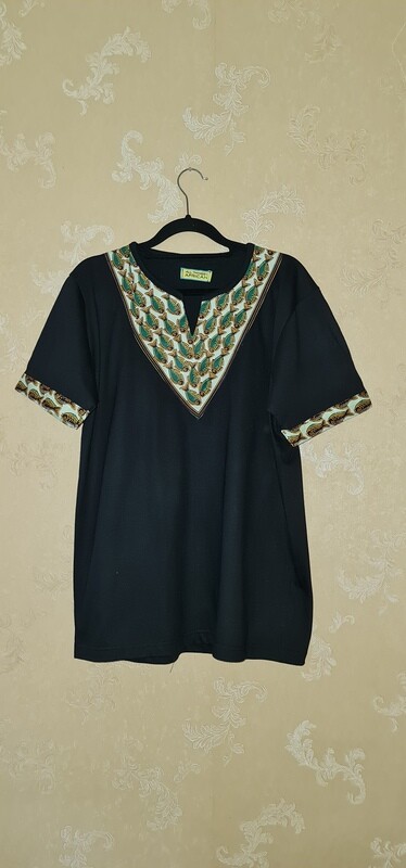 African Print T-Shirt - Black - Size Medium - Tumaini