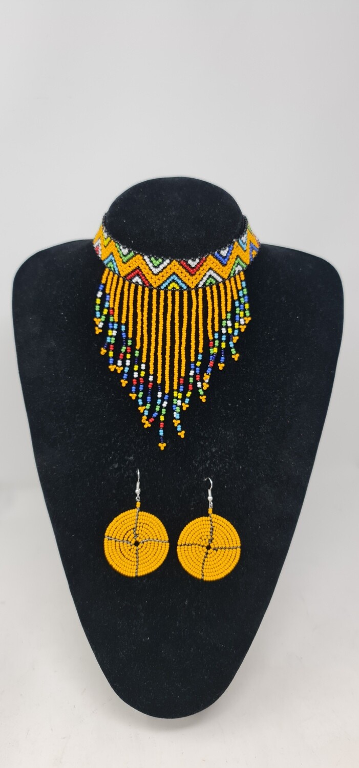 Handbeaded Necklace with Matching Earrings - Njano