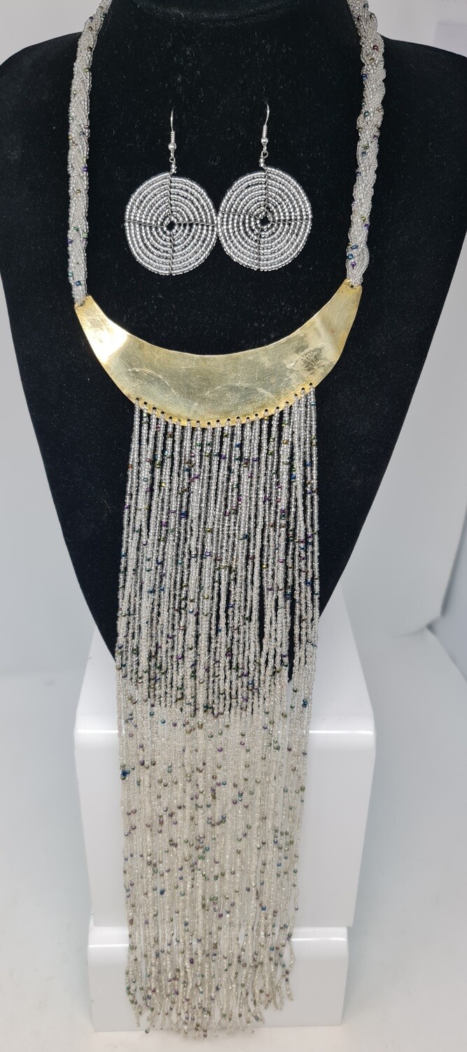 Handbeaded Necklace with Matching Earrings - Mvua