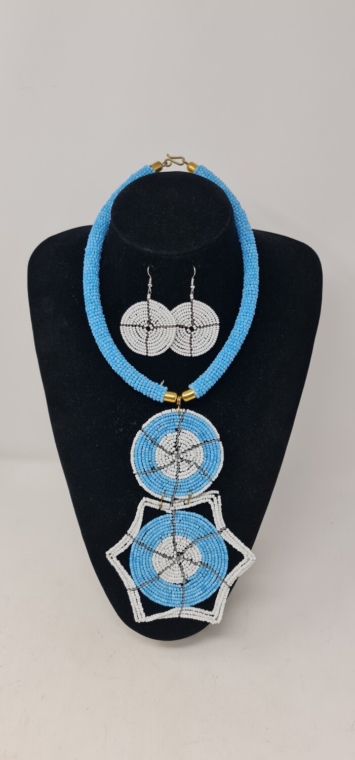 Handbeaded Necklace with Matching Earrings - Nyota