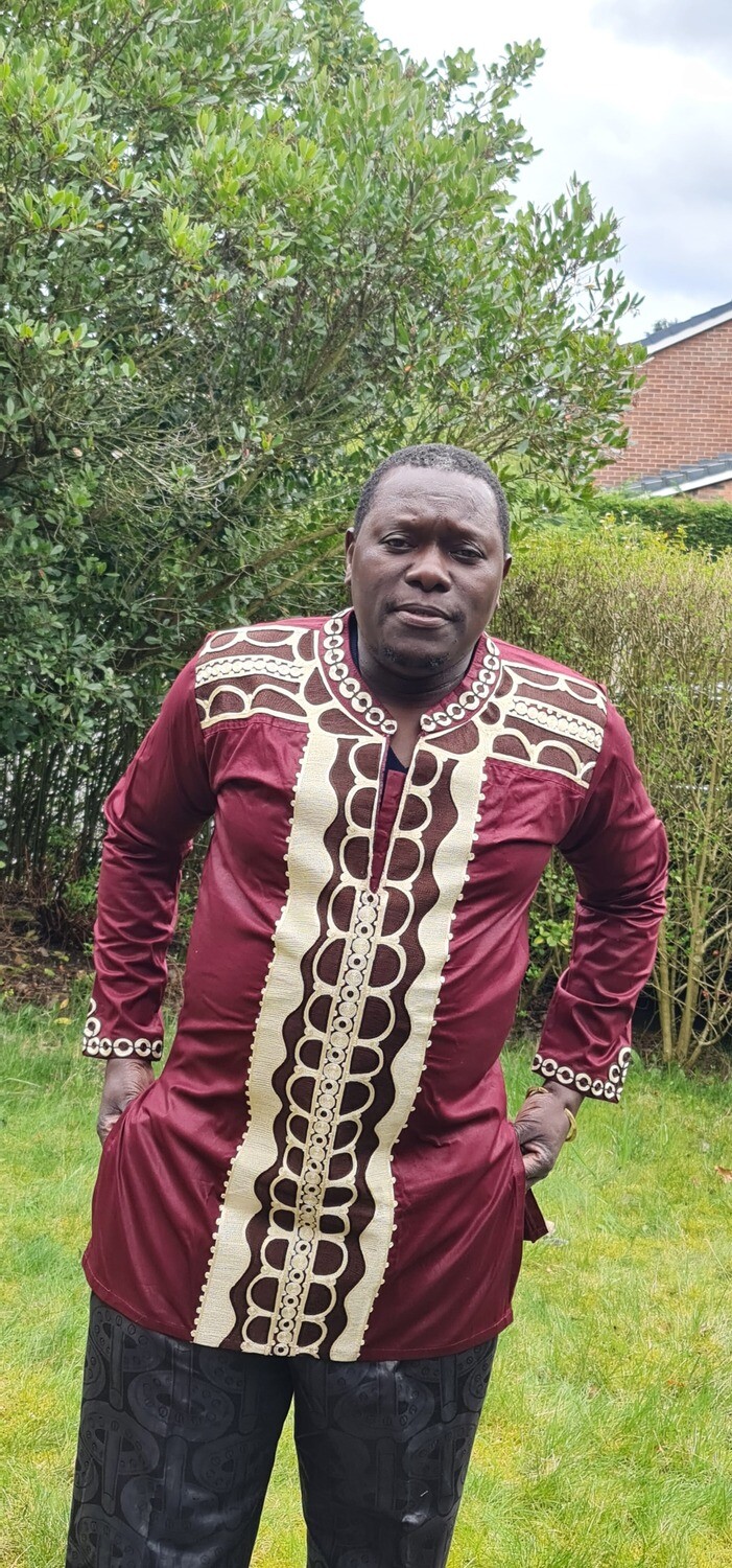 Longsleeved Men&#39;s Shirt with Embroidery - Size L/XL