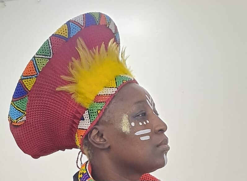Traditional Isicholo Zulu Hat -Red Manyoya