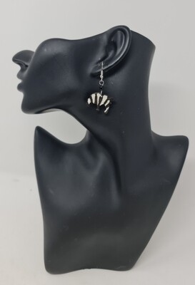 Pundamilia - Elegant Cow Bone Earrings - 4cm