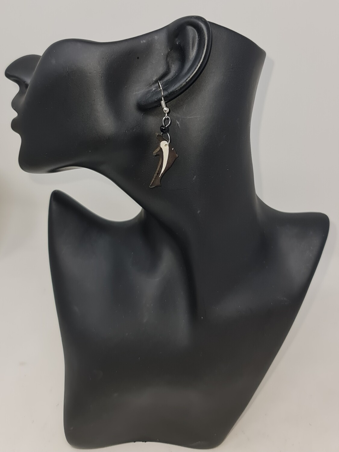 Dolphine - Elegant Cow Bone Earrings - 4cm