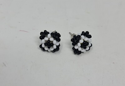 Handbeaded Stud Earrings  - Chesi
