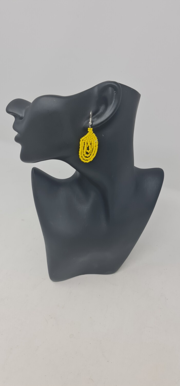 Elegant Handbeaded Earrings - Yellow - 6cm