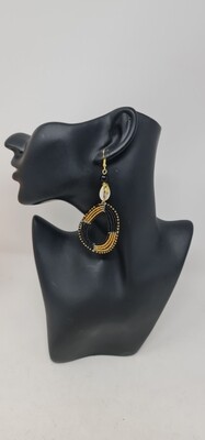 Handmade African cowrie shells and masai beads earrings - Mwenu