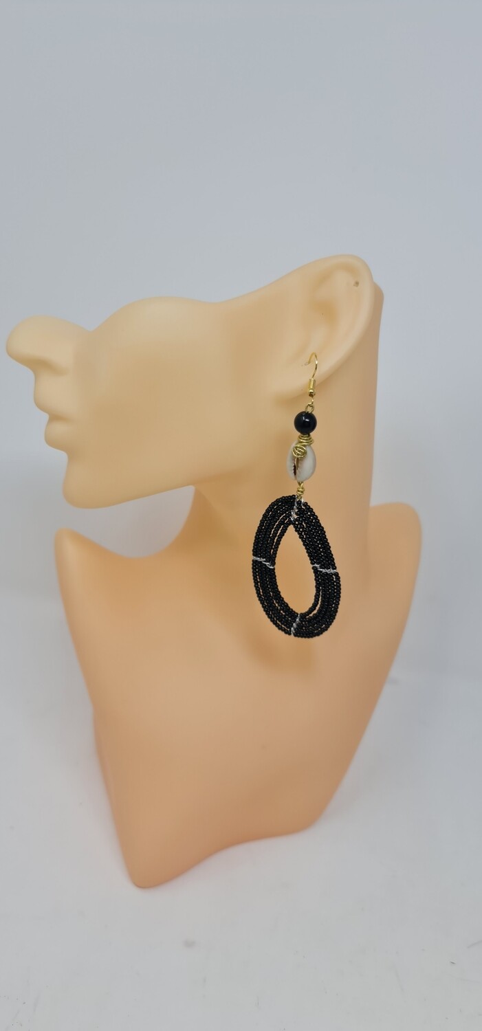 Handmade African cowrie shells and zulu beads earrings -  Taja