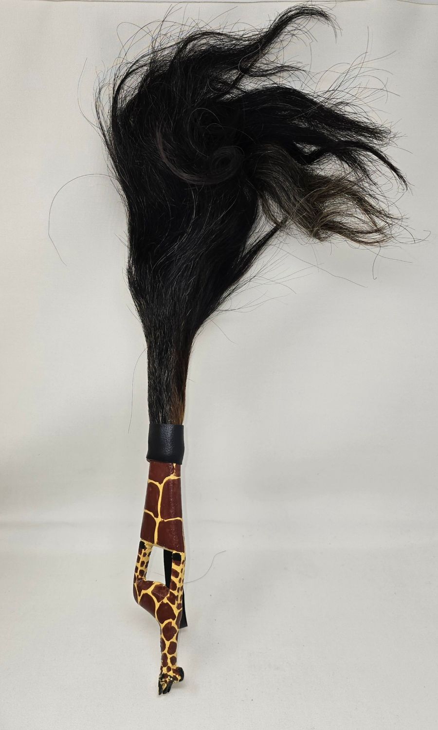 Usinga - African fly swatter black  - Gheche