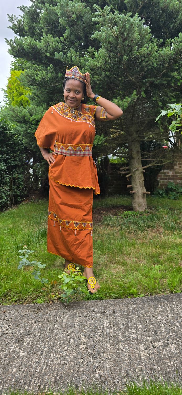 Masai Style Outfit - Set headress, necklace, upper arm Bracelet, Top and Wrap Around Skirt