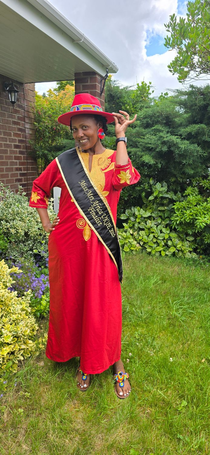 Bold Red African Embroidered Dress with Matching Beaded Fedora – UK Size 14–16