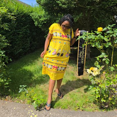 🌼 Bold in Yellow | Cultural Elegance That Fits Beautifully 🌼 - Vyetu