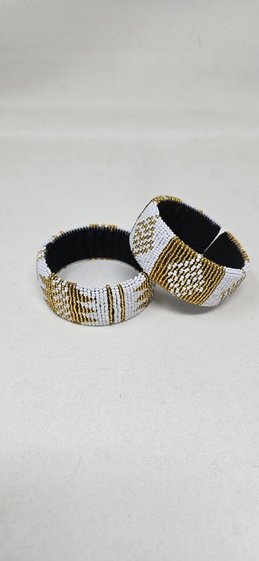 Kathero - Handmade Zulu Beaded Bangles - Gold  and white