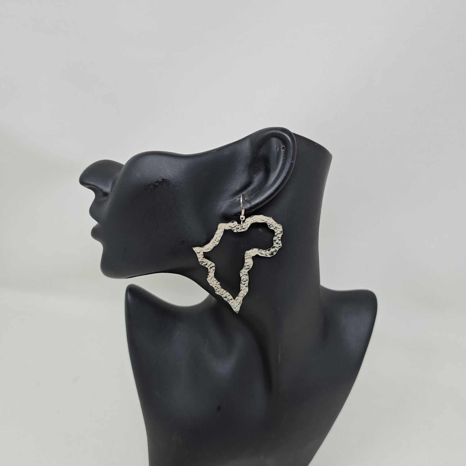 Afrika Earrings - Crafted with care by talented artisans