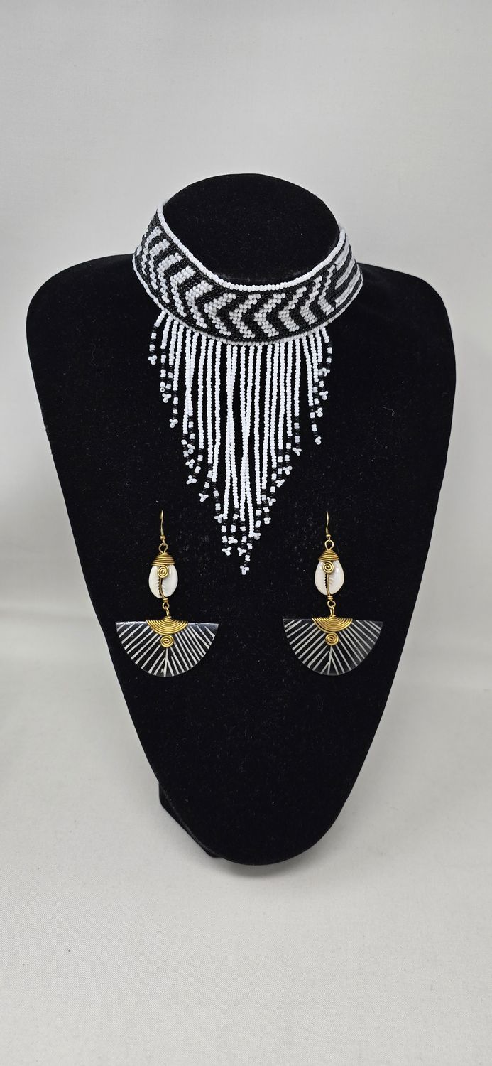 Handmade Beaded Choker Necklace set  - Black and White