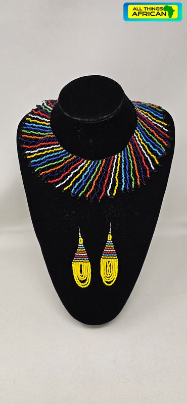 Handbeaded Necklace and Earrings Gift Set - Mix Colours