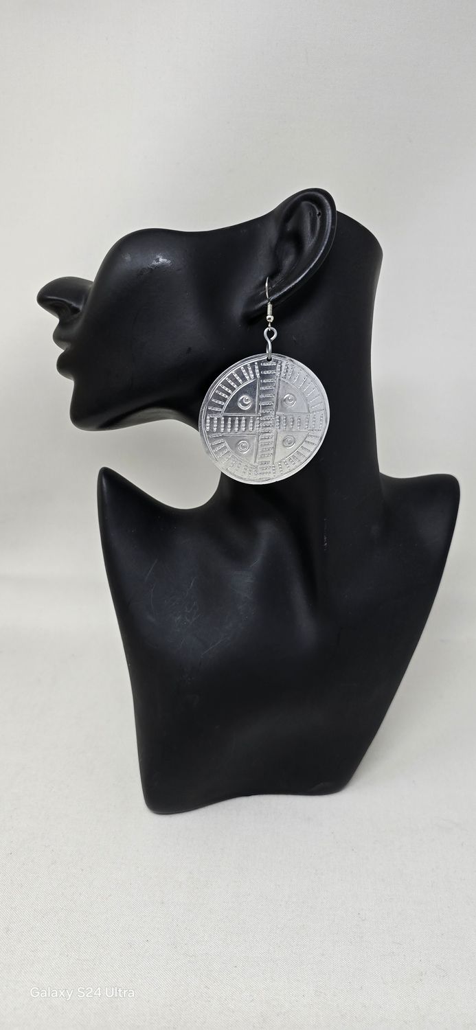 Handmade earrings out of recycled tin! -  Rapelo