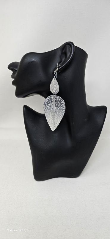 Handmade earrings out of recycled tin! -  Katoa