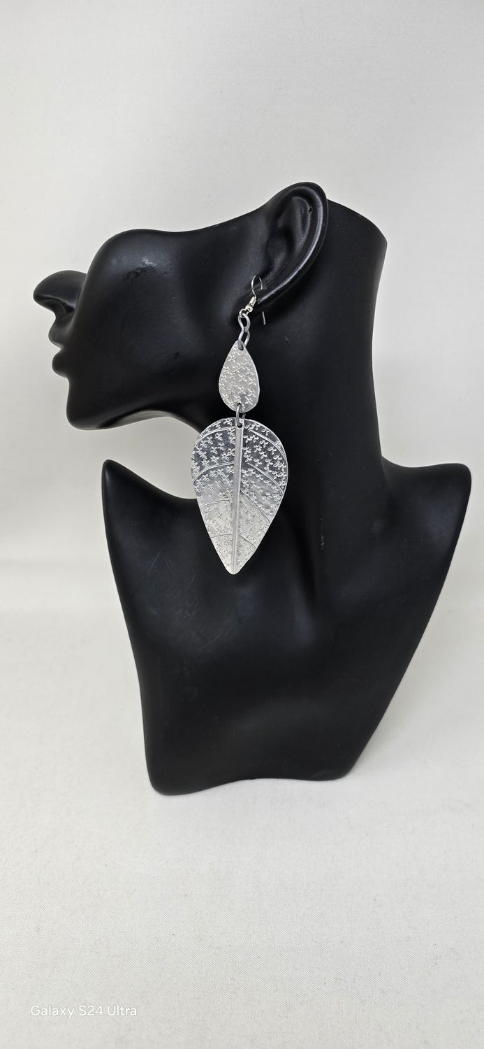 Handmade earrings out of recycled tin! -  Katoa