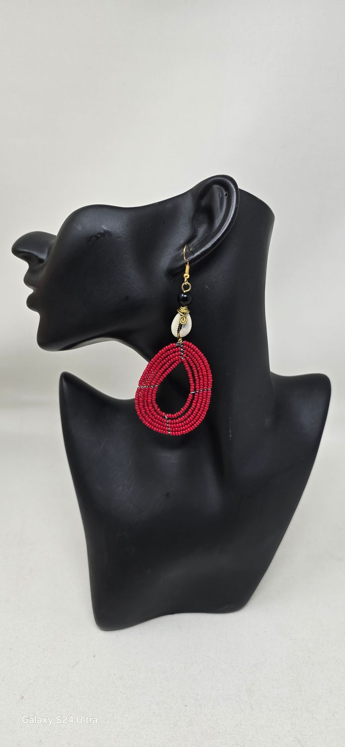 Cawrie Sea Shells Hand Beaded Earrings - Chapeso