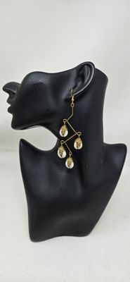 Junani -  Elegant Cawrie Shell Earrings -10cm