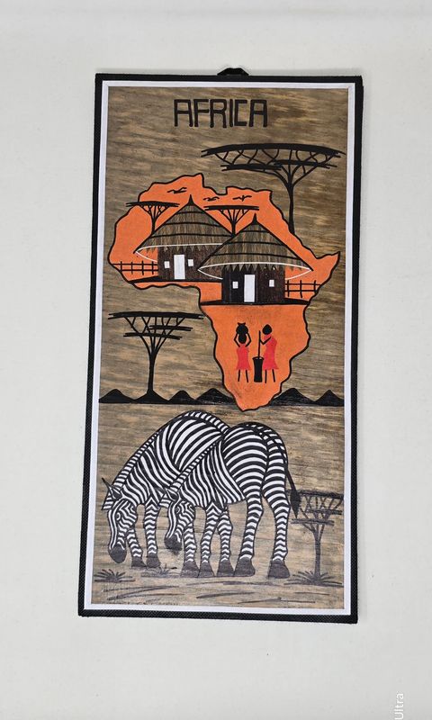 Handcrafted Banana Leaf Wall Art – 20×41cm (Unique African Design) - Kiratu