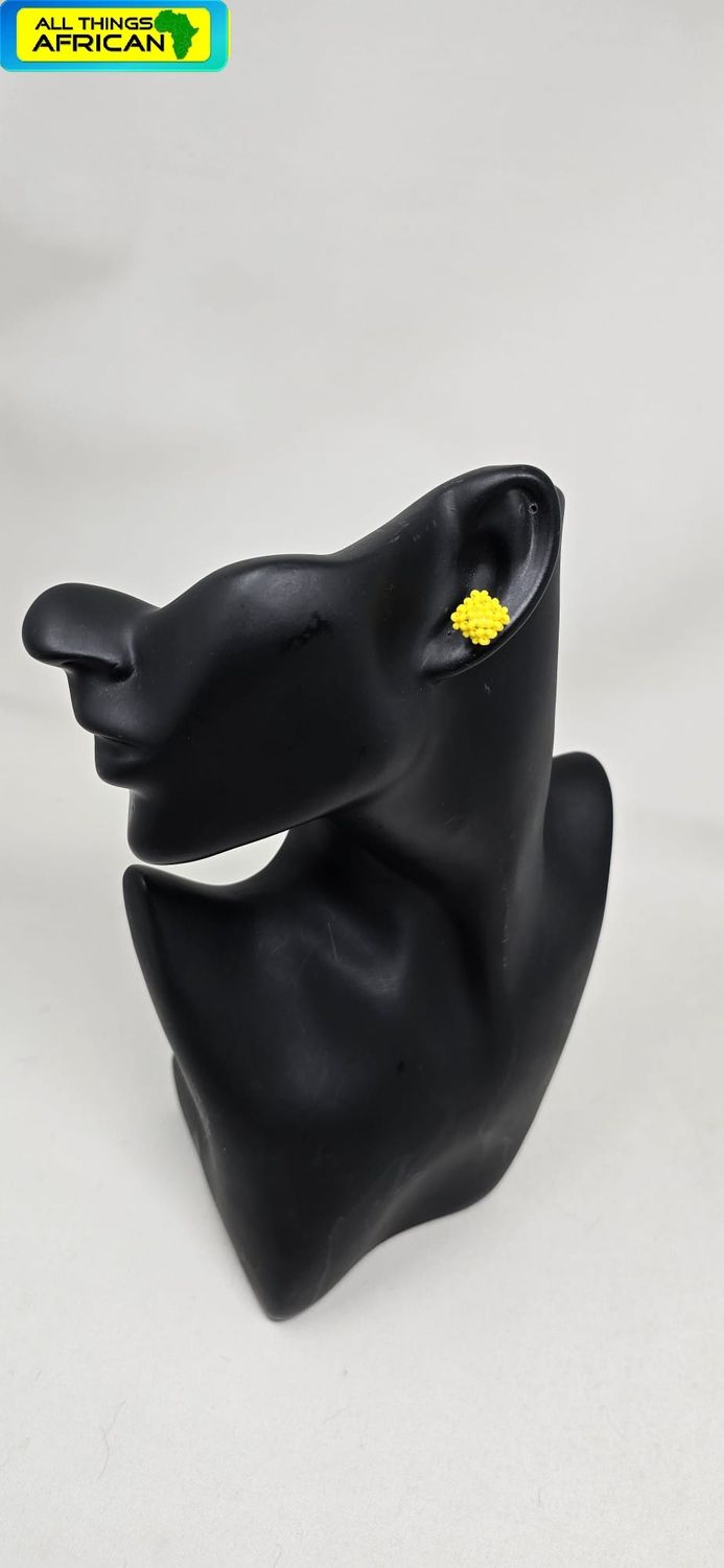 Handbeaded Stud Earrings  - Hetu