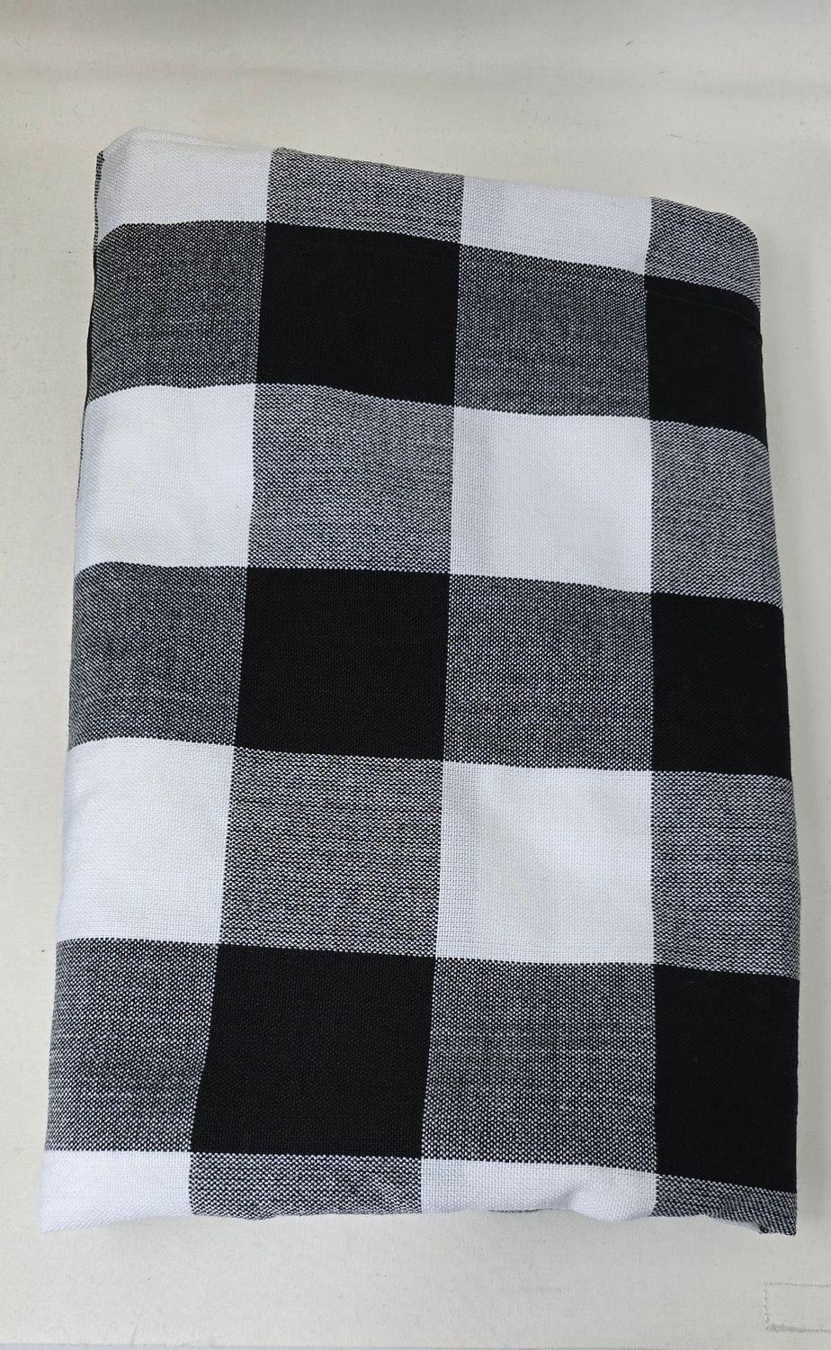 Bold Black &amp; White Checkered Maasai Shuka – Timeless African Heritage Wrap