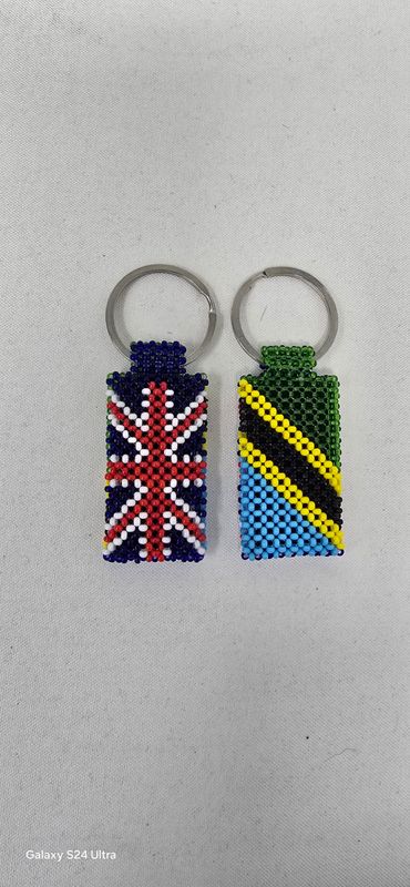 Tanzania 🇹🇿 &amp; UK 🇬🇧 Beaded Flag Keyring – Handmade Cultural Friendship Keychain | African Artisan Gift