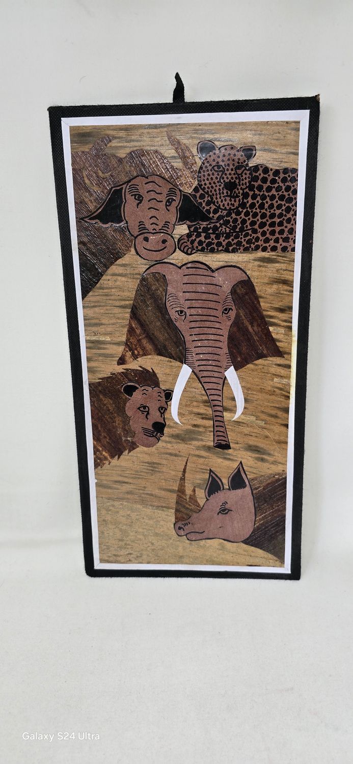 African Banana Artwork - "Big Five Wanyama"  20cm x 41cm