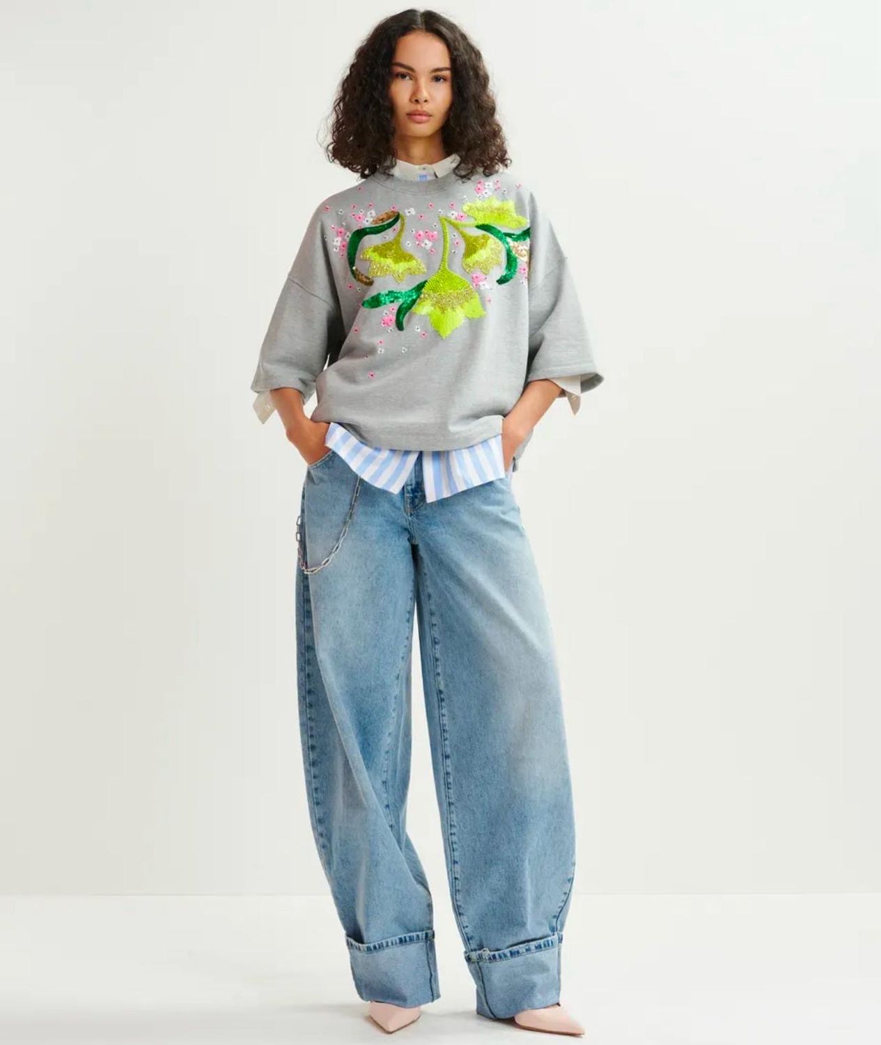 Sweatchirt Essentiel gris en coton bio à broderie