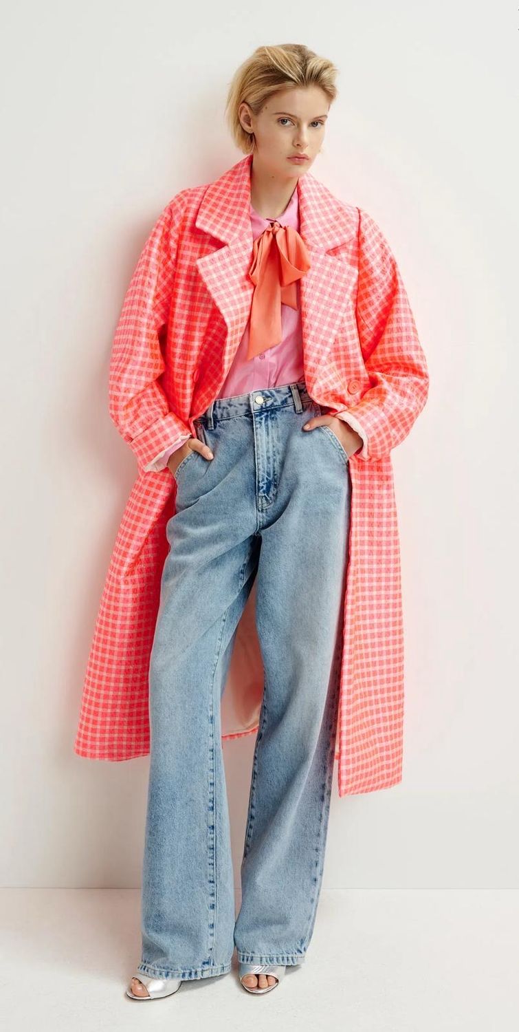 Manteau Essentiel croisé à carreaux orange et rose clair