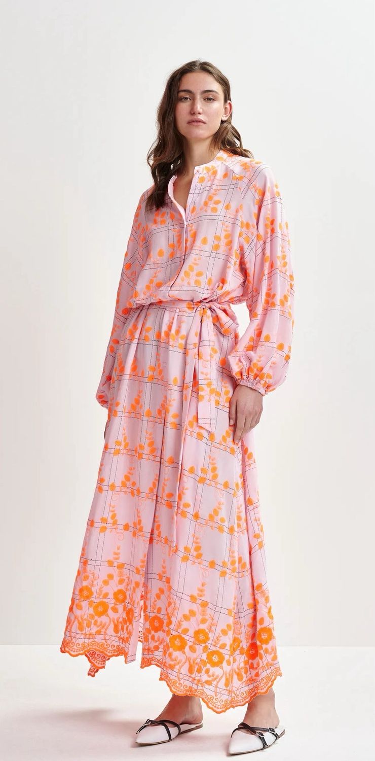 Robe longue Essentiel rose clair et orange à broderie